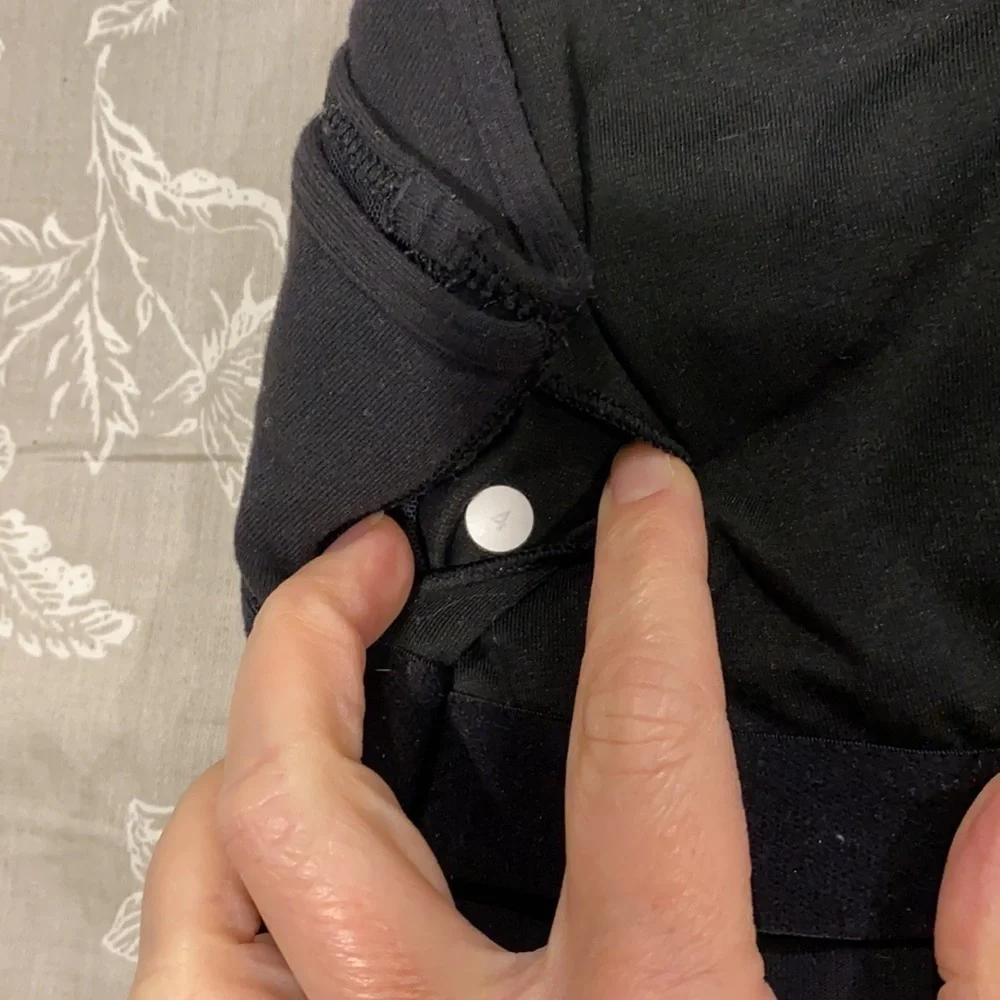 Lululemon Built In Bra Top With Mesh Back
